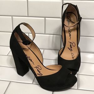 AMERICAN RAG CIE Reeta Sz 9.5 Black Velvet Block Heels W/ Ankle Buckle; Preloved